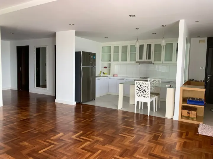 Property photos for Green Peace Mansion