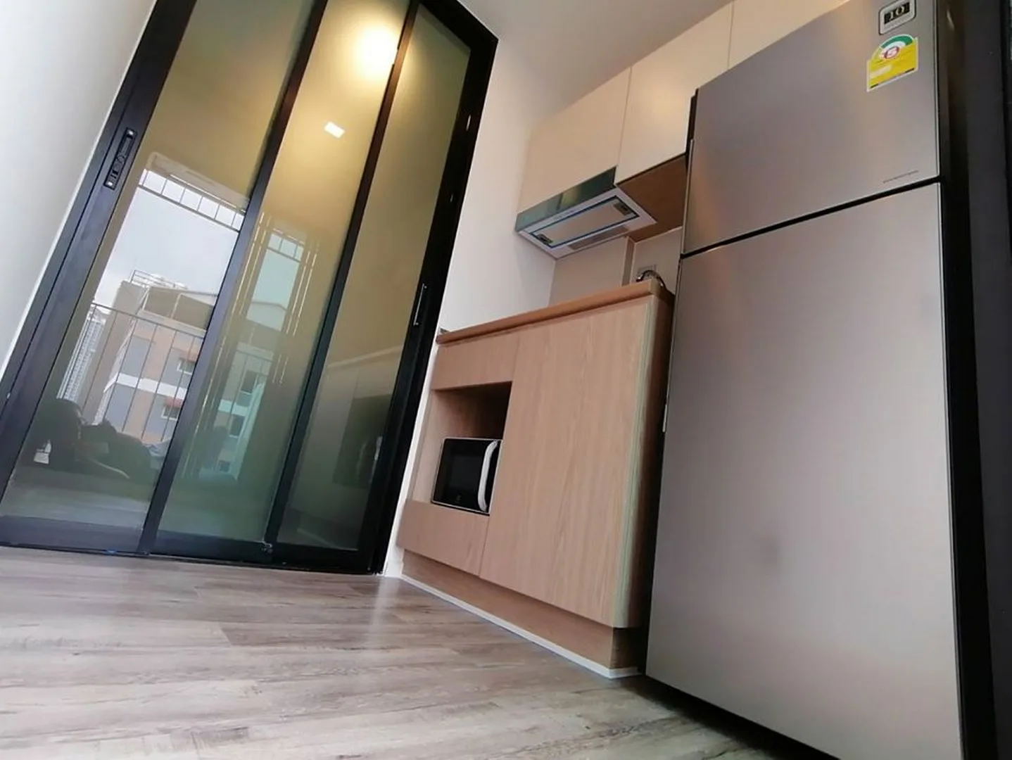 Property photos for Brown Condo Huaikwang