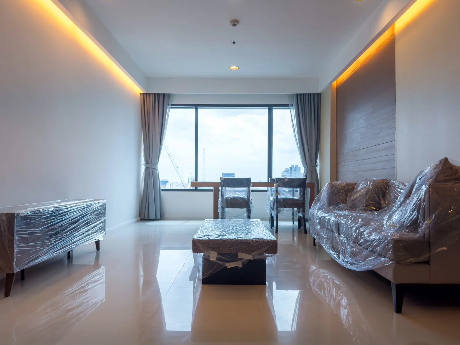 Property photos for The Royal Maneeya