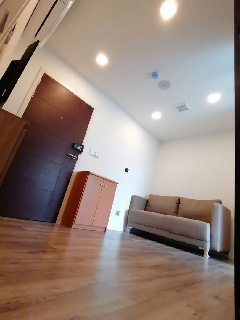 Property photos for Brown Condo Huaikwang