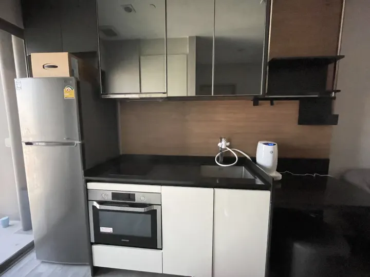Property photos for The Room Sathorn - St.Louis