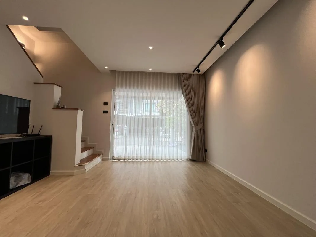 Property photos for The Metro Rama 9