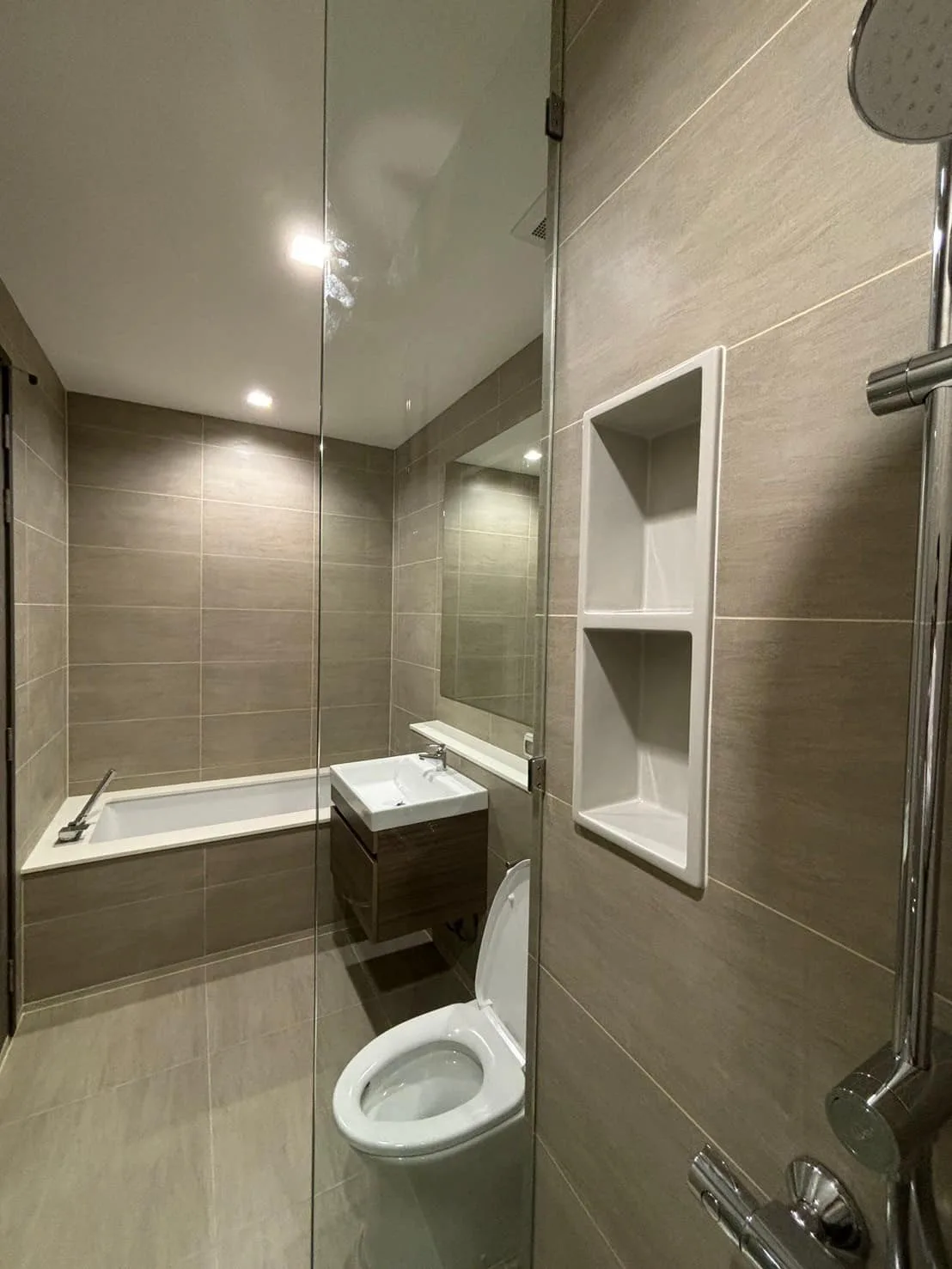Property photos for Rhythm Charoenkrung Pavillion
