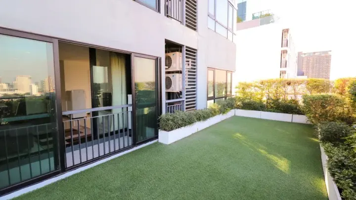 Property photos for Knightsbridge Bearing