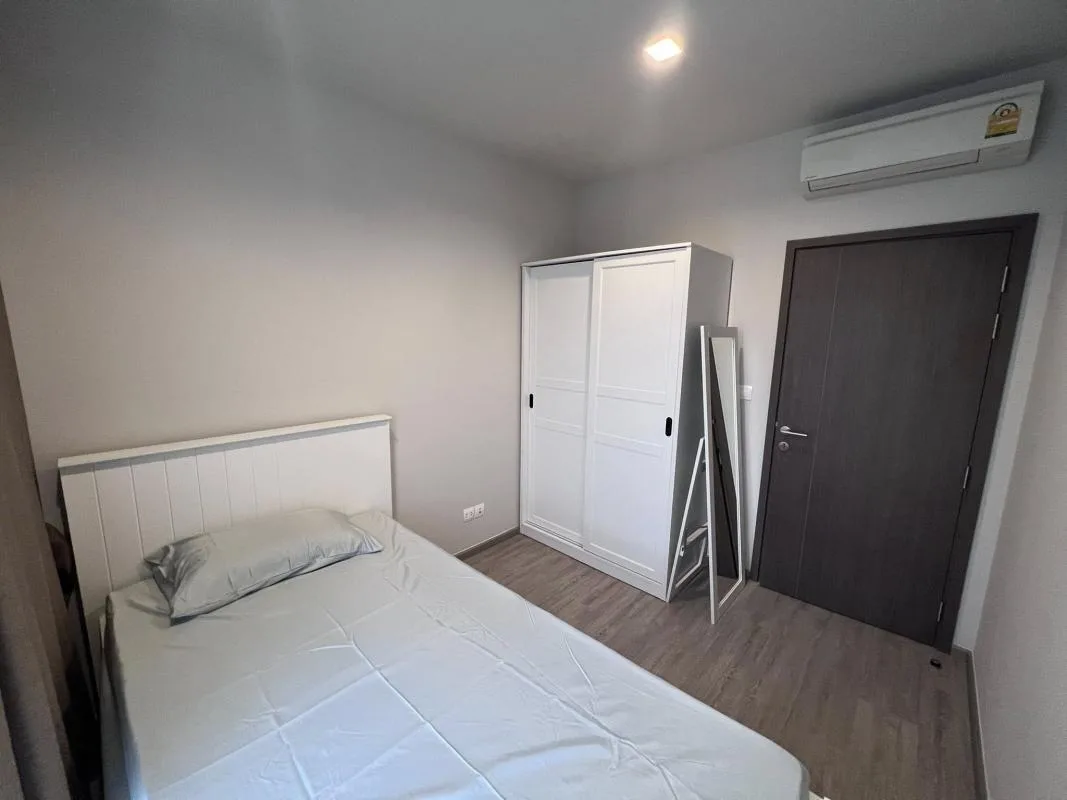 Property photos for The Line Wongsawang