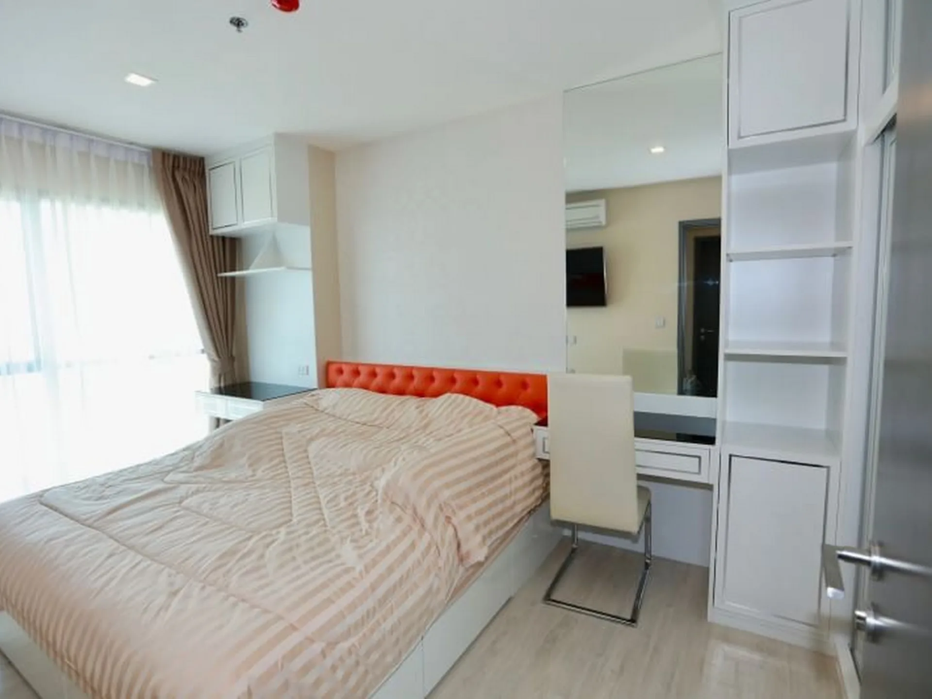 Property photos for Rhythm Rangnam