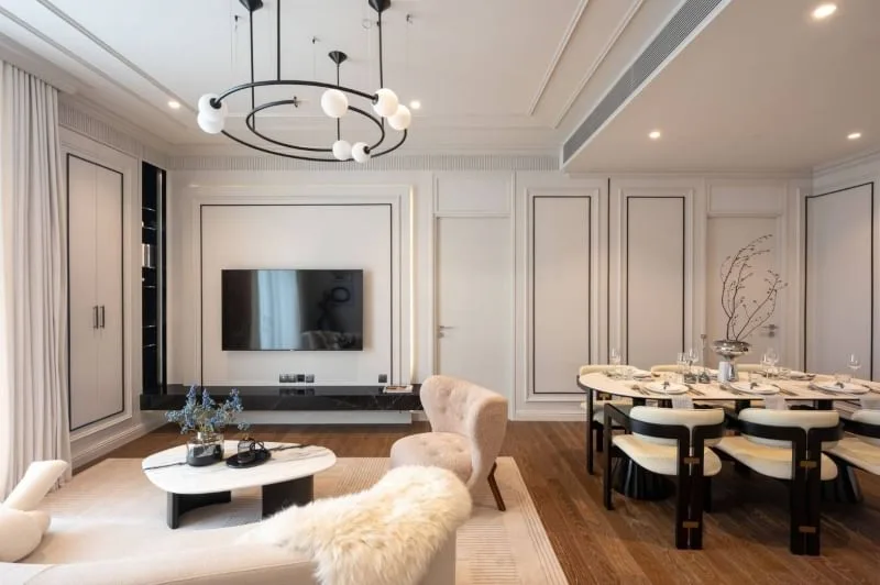 Property photos for Muniq Langsuan