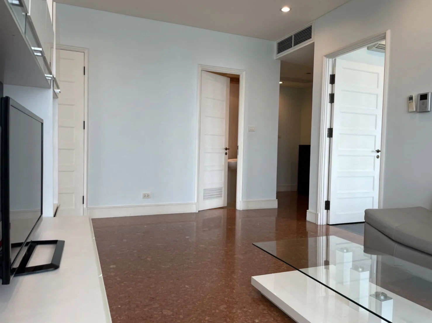 Property photos for Aguston Sukhumvit 22
