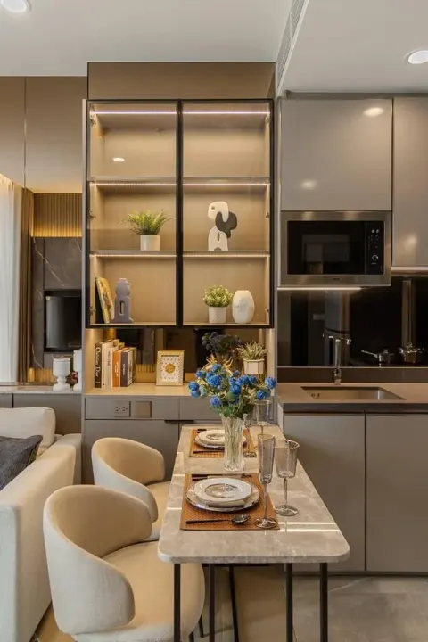 Property photos for The Extro Phayathai-rangnam