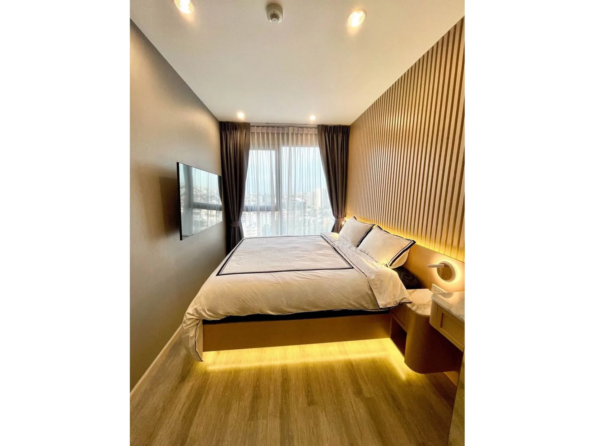 Property photos for IDEO Mobi Sukhumvit 66