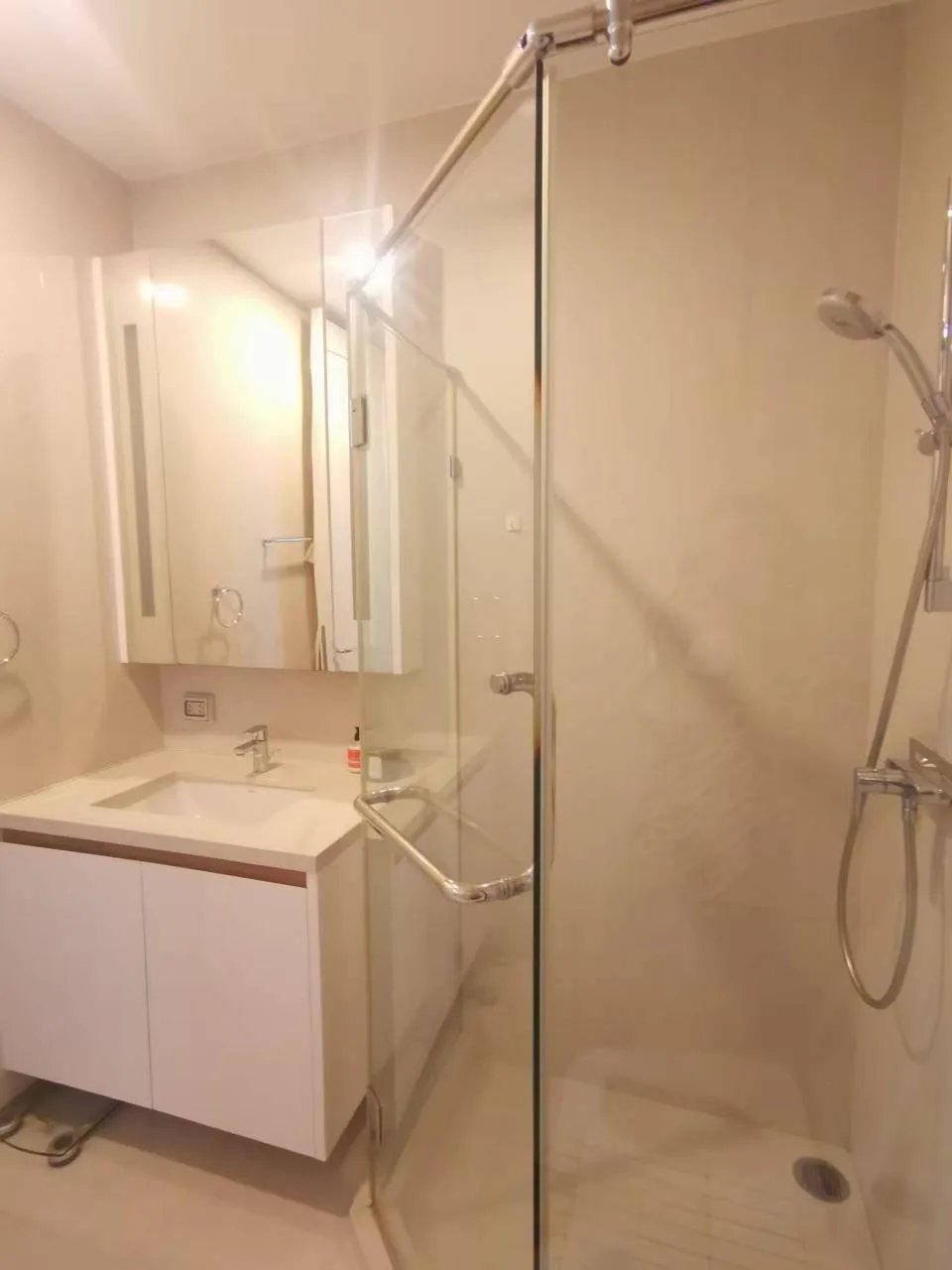 Property photos for Q Langsuan