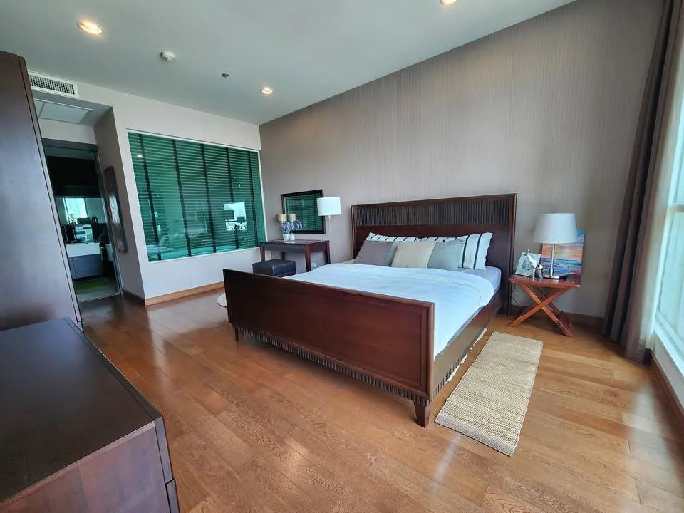 Property photos for The Address Chidlom