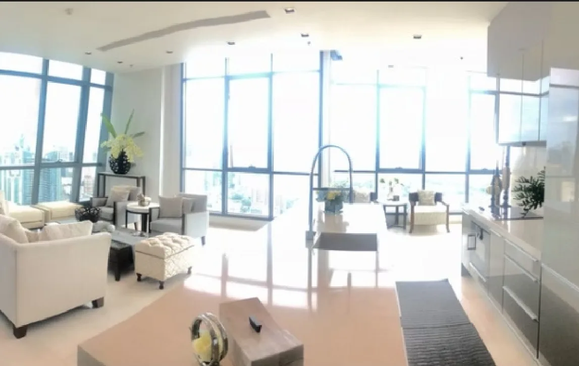 Property photos for Hyde Sukhumvit 13