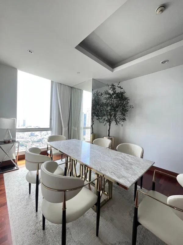 Property photos for Sky Villas Sathorn