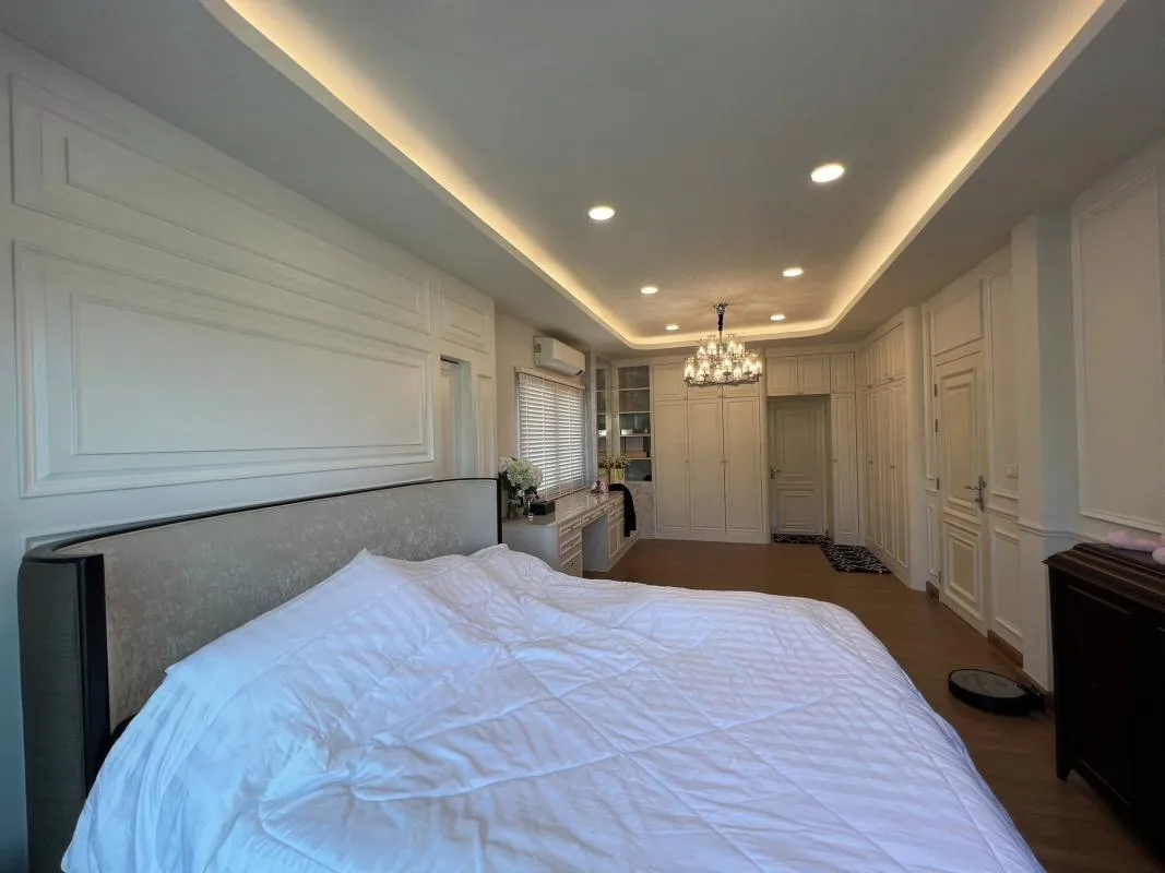 Property photos for Centro Bangna - Km.7