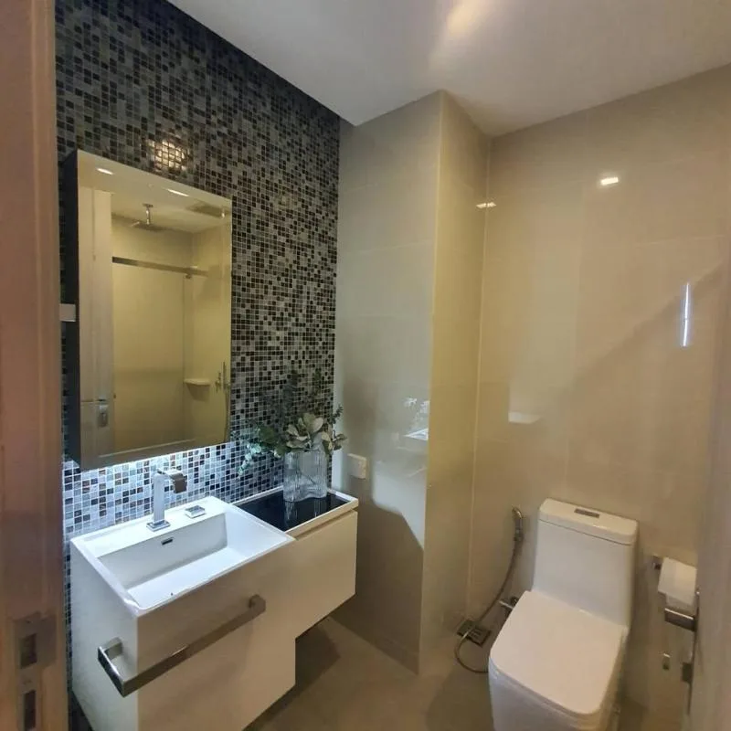 Property photos for 333 Riverside