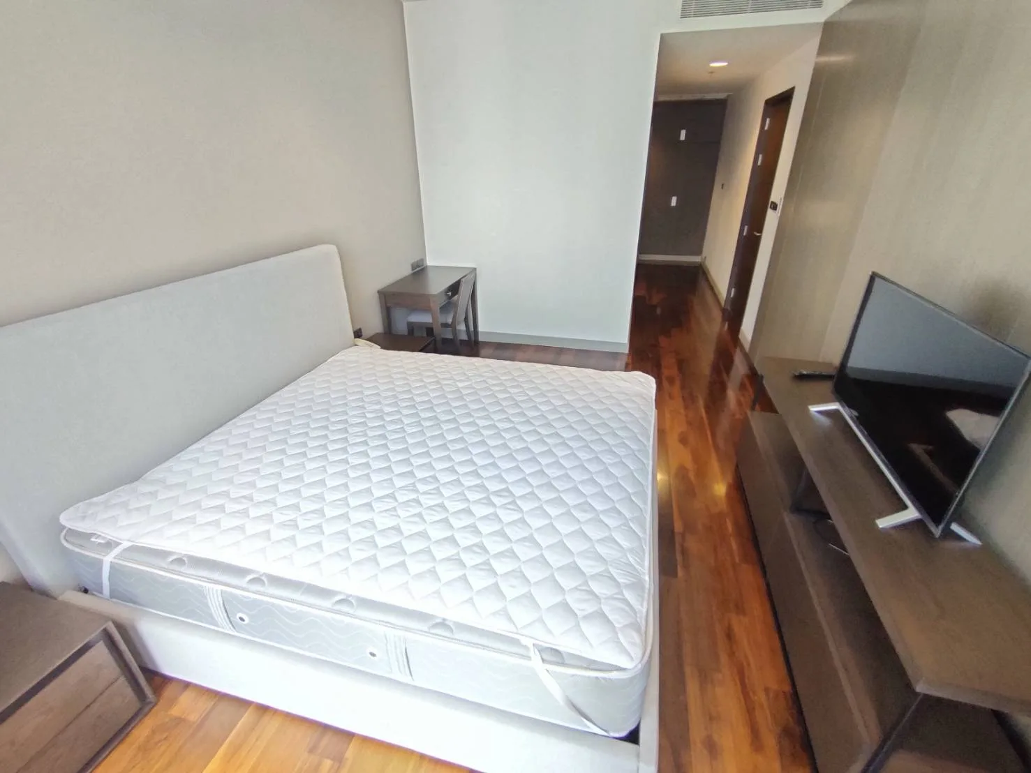 Property photos for Piya Residence 28 -30
