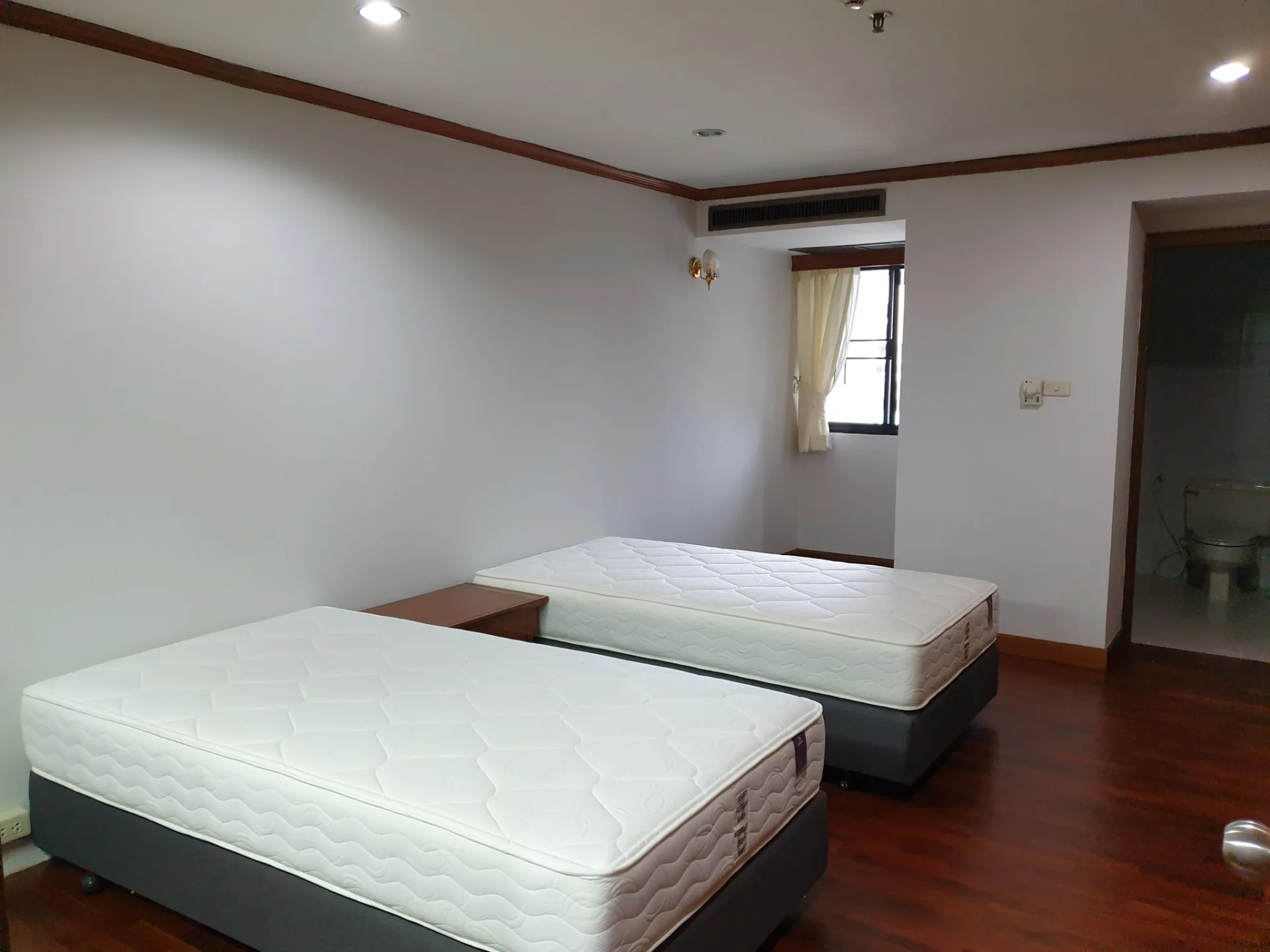 Property photos for Sethiwan Residence