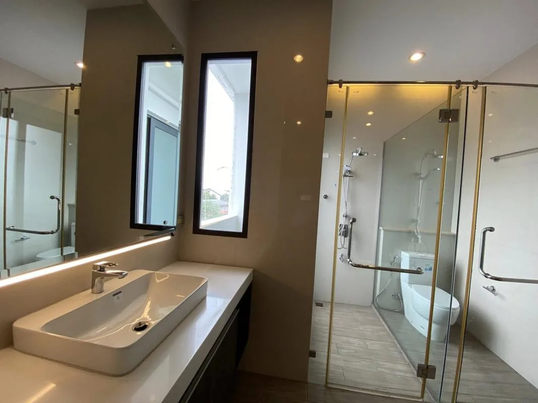 Property photos for Corazon Prachachuen
