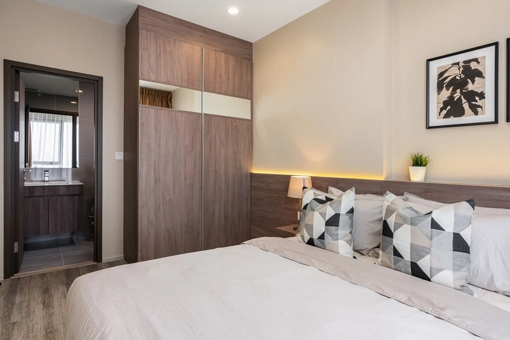 Property photos for Ideo Mobi Asoke