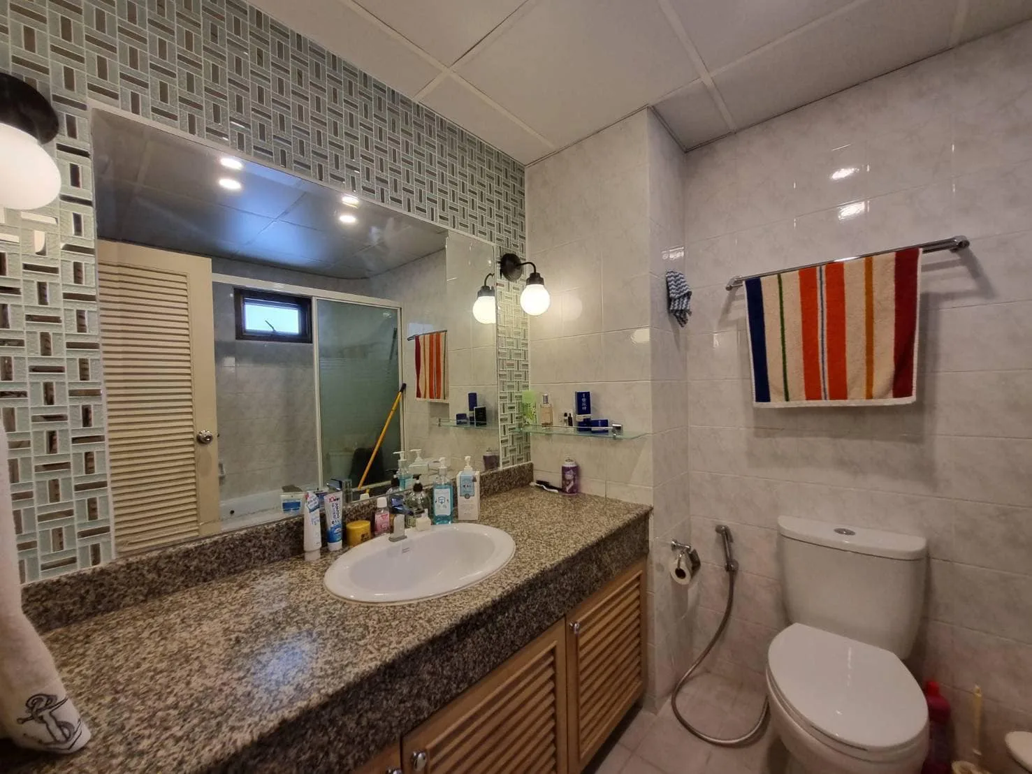 Property photos for Rin House