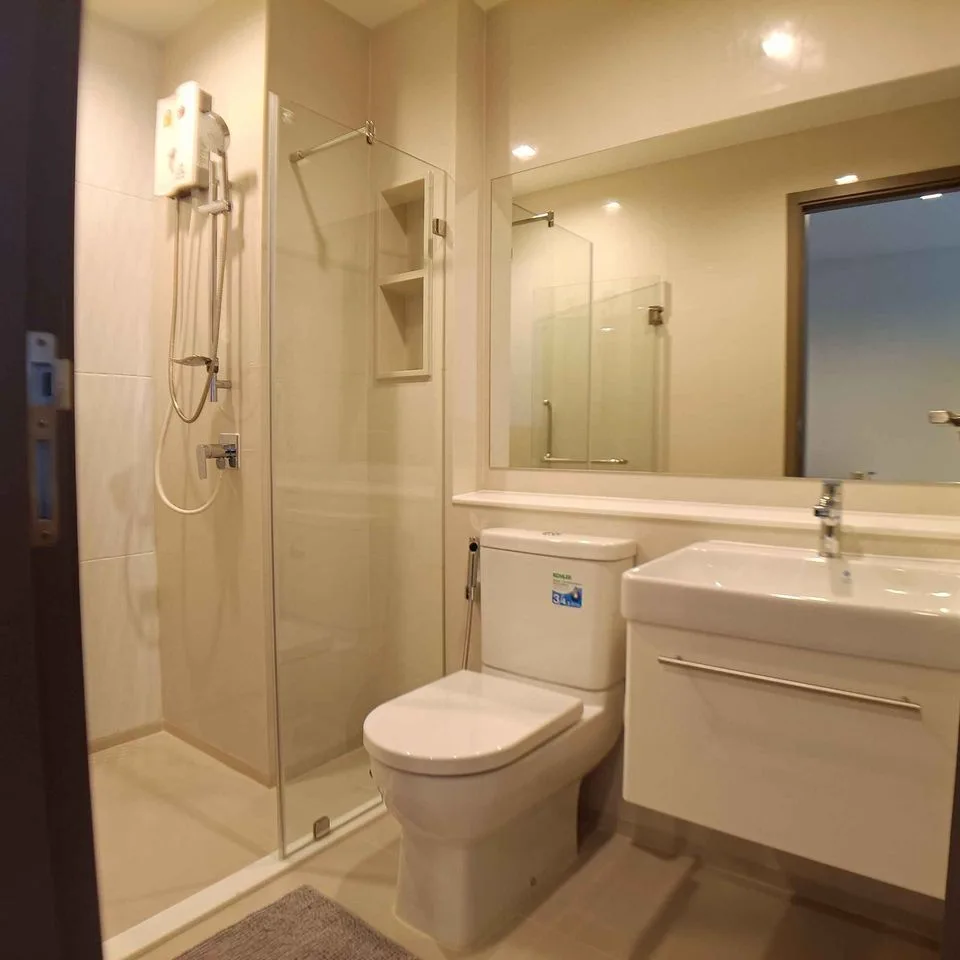 Property photos for Life Asoke Hype