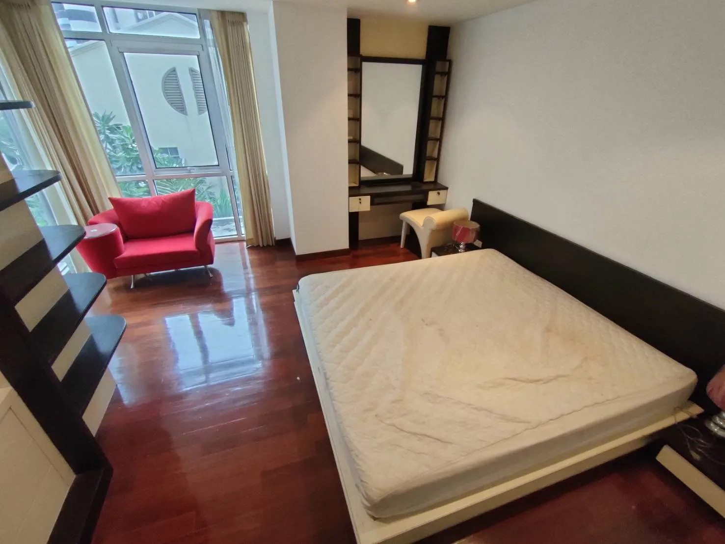 Property photos for Urbana Sukhumvit 15