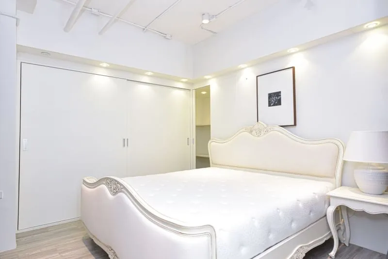 Property photos for State Tower