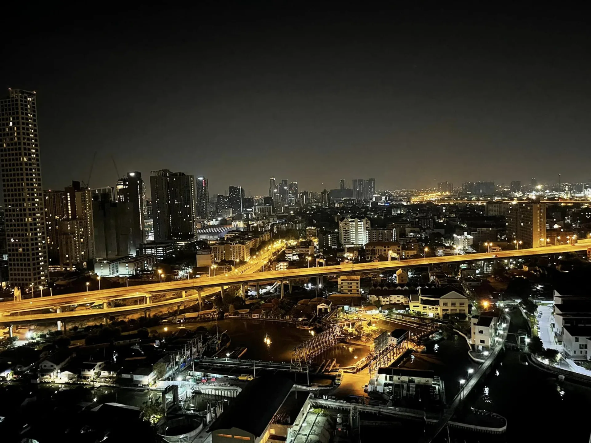 Property photos for Life Sukhumvit 48