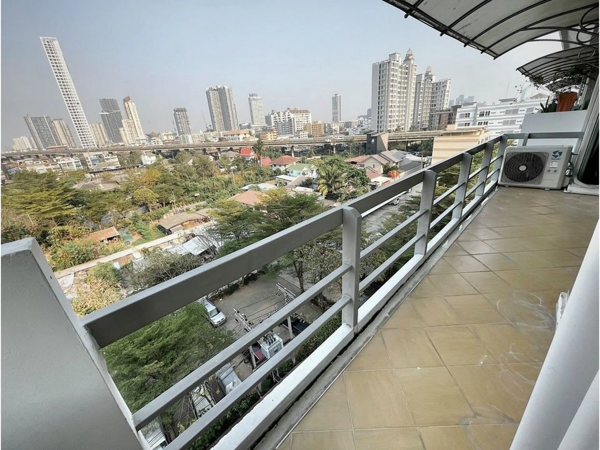 Property photos for The Waterford Sukhumvit 50 Onnut