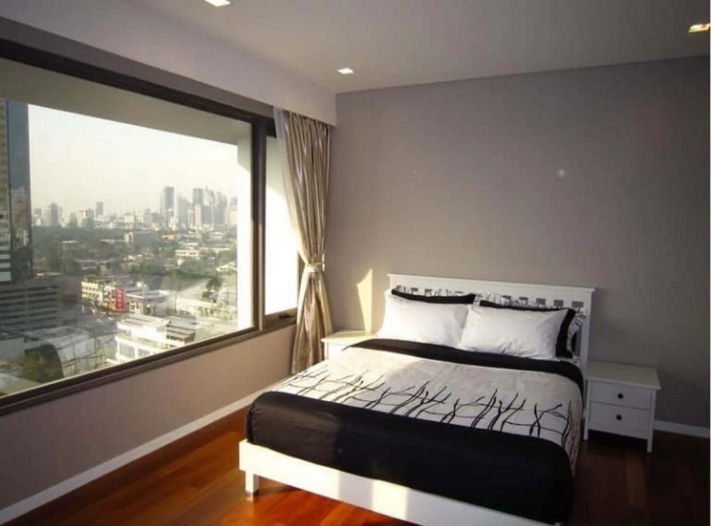 Property photos for Amanta Lumpini