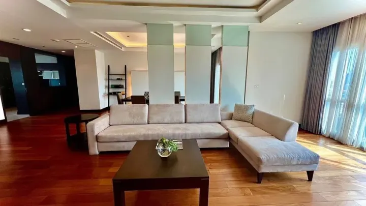 Property photos for Royal Residence Park