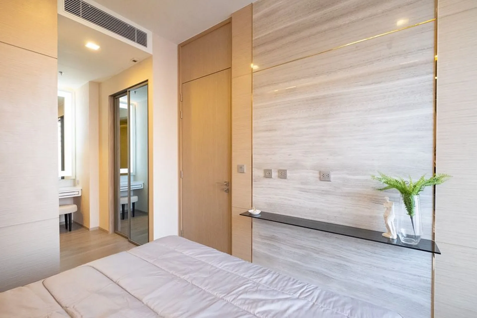 Property photos for The Esse Asoke