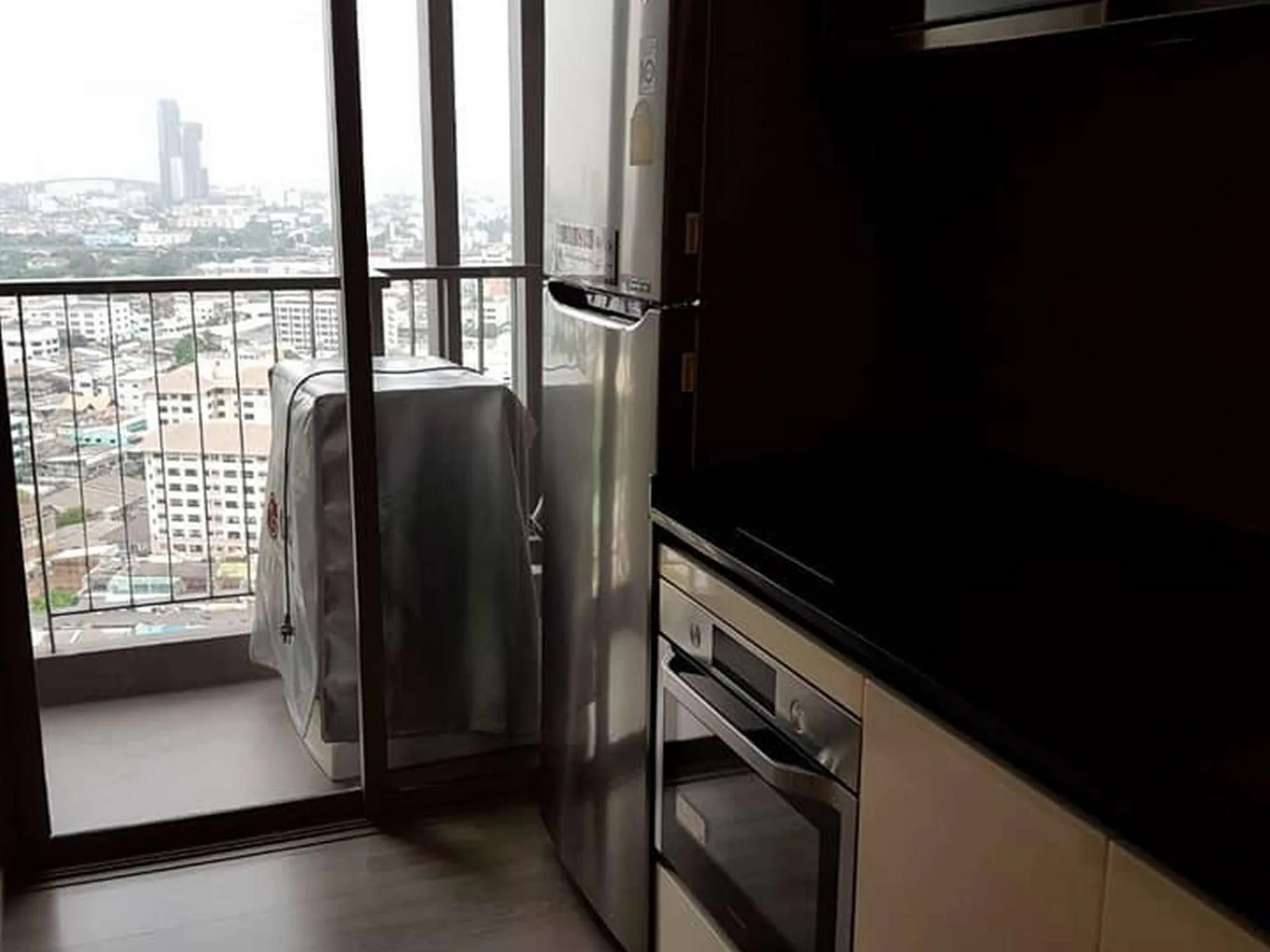 Property photos for The Room Sathorn - St.Louis