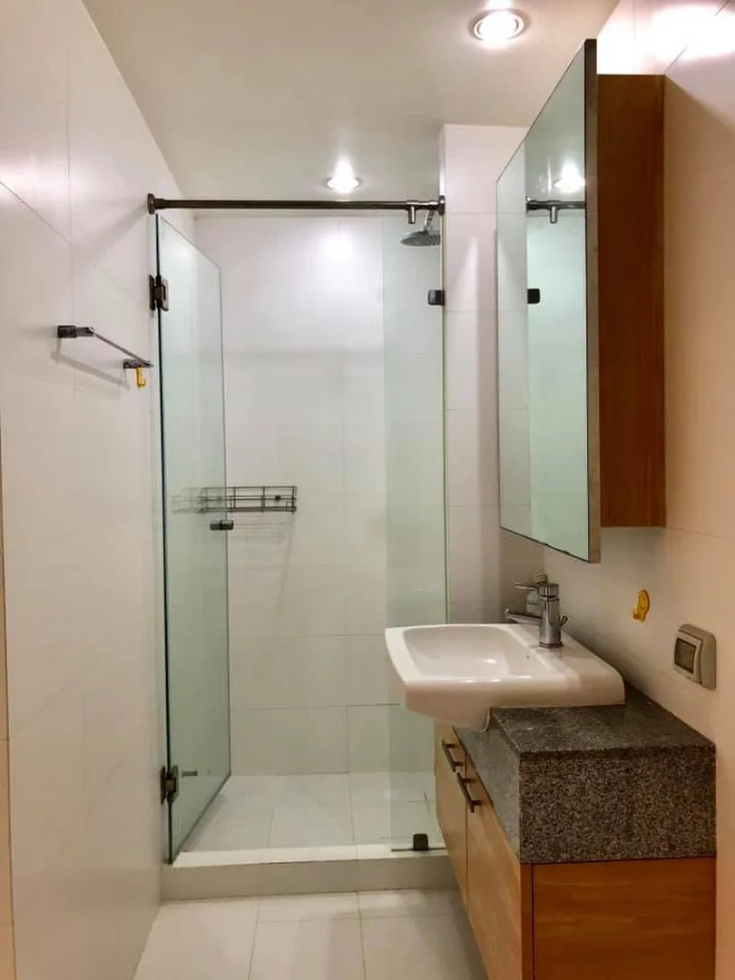 Property photos for MANHATTAN CHIDLOM