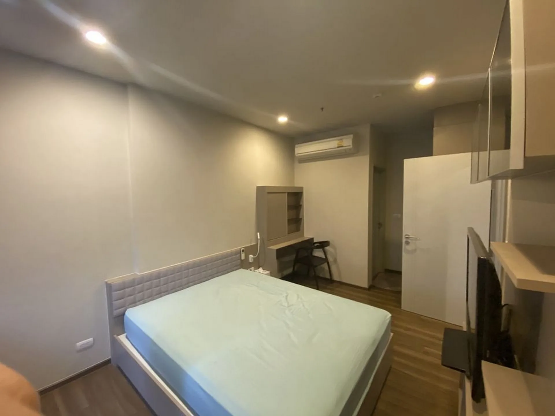 Property photos for Onyx Phaholyothin