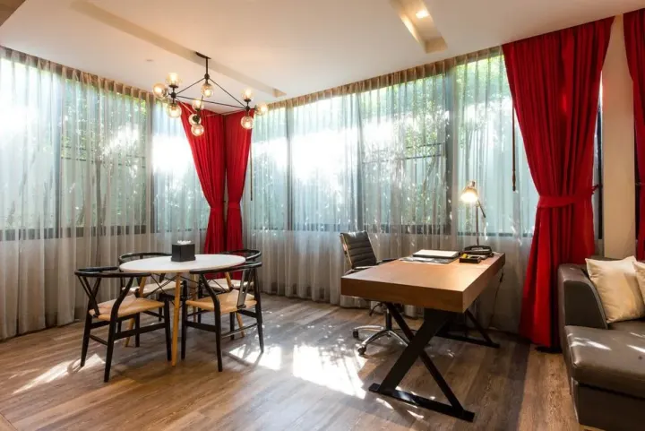 Property photos for Park Plaza Bangkok Soi 18