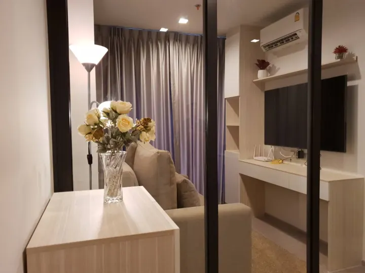 Property photos for Life Asoke Hype