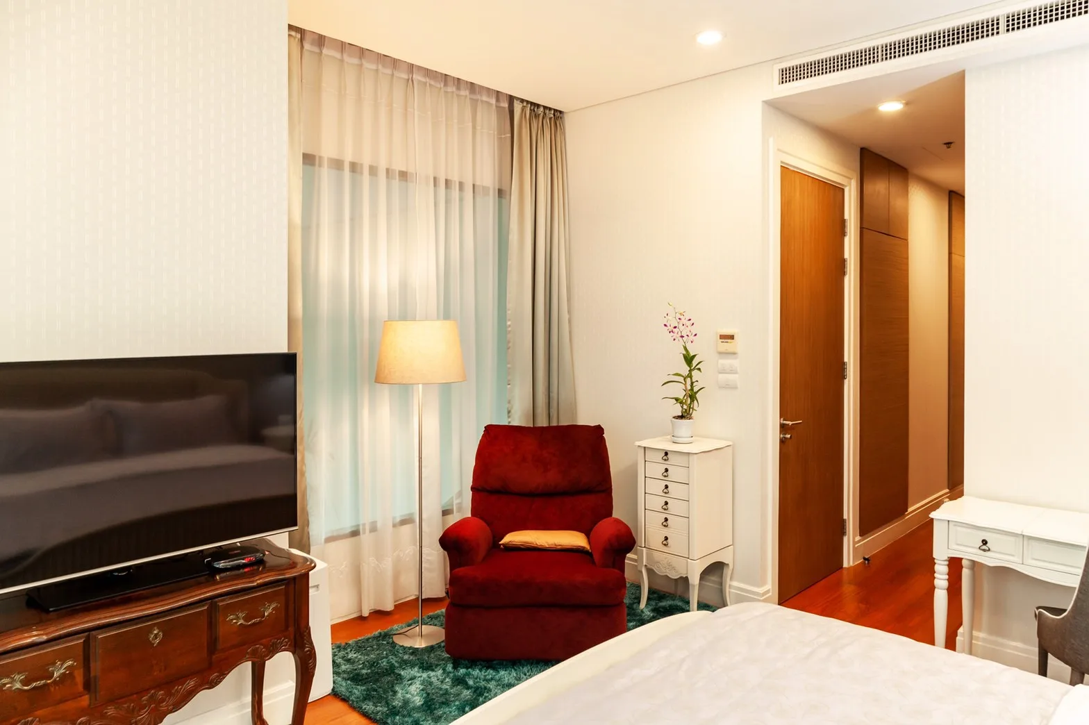Property photos for Bright Sukhumvit 24