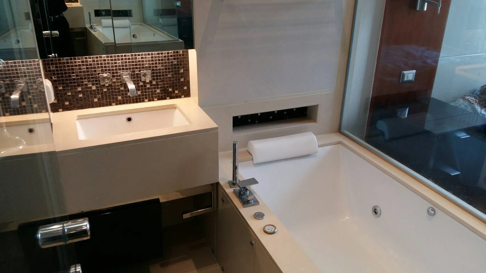 Property photos for The Address Sukhumvit 28