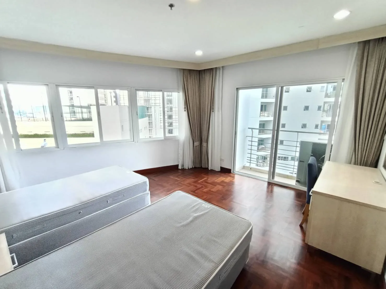 Property photos for The Grand Sethiwan Sukhumvit 24
