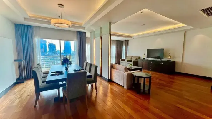 Property photos for Royal Residence Park
