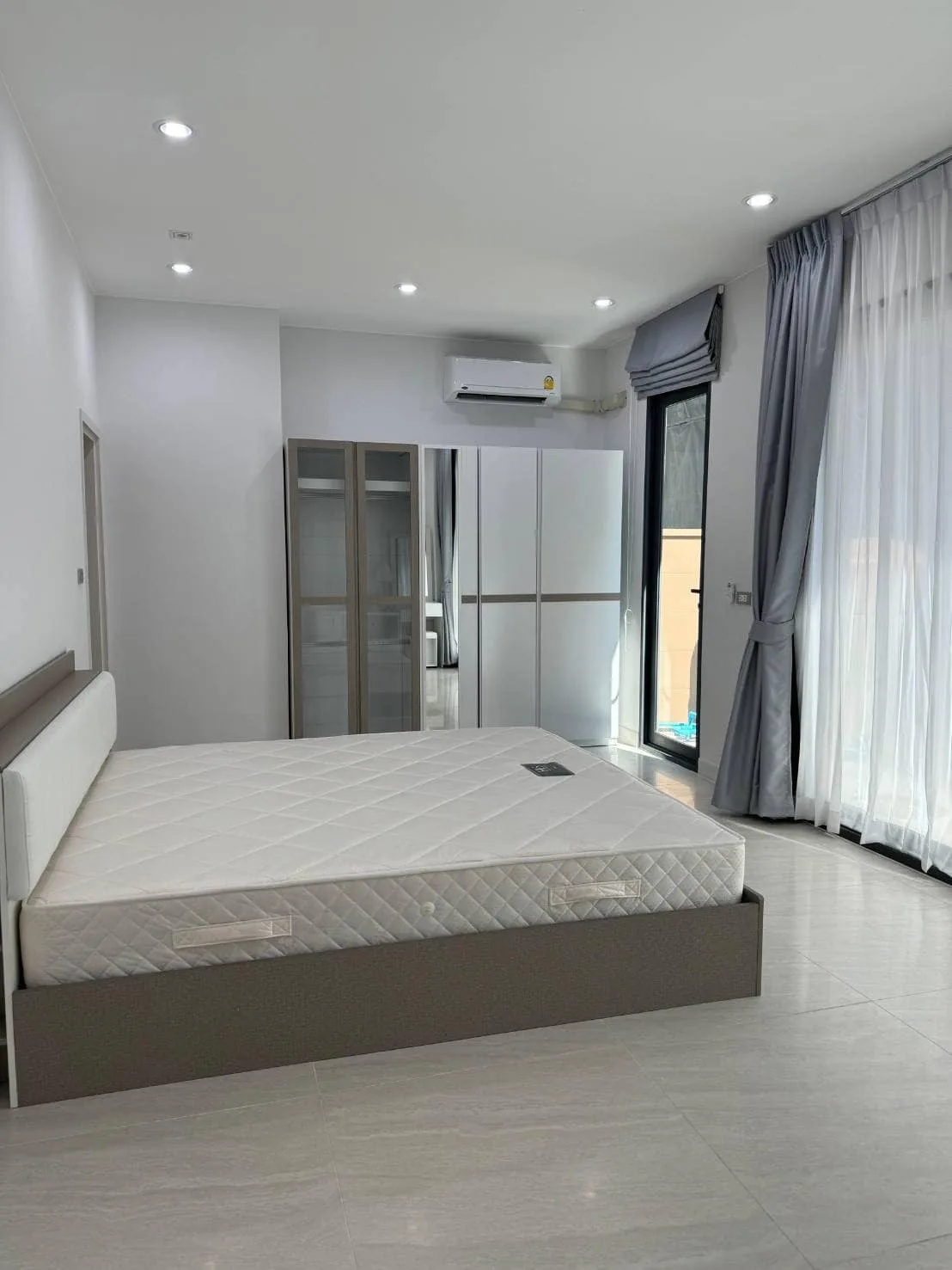 Property photos for Baan Klang Muang Sukhumvit 77