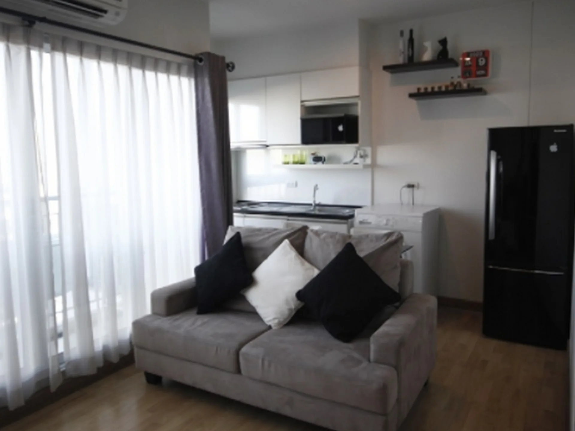 Property photos for The Parkland Taksin - Thapra