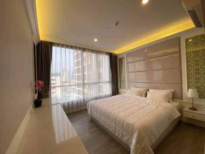 Property photos for The Room Sathorn - St.Louis