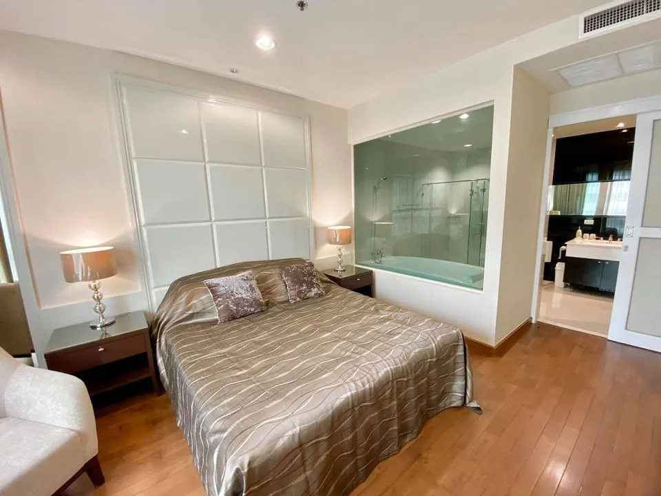 Property photos for The Address Chidlom