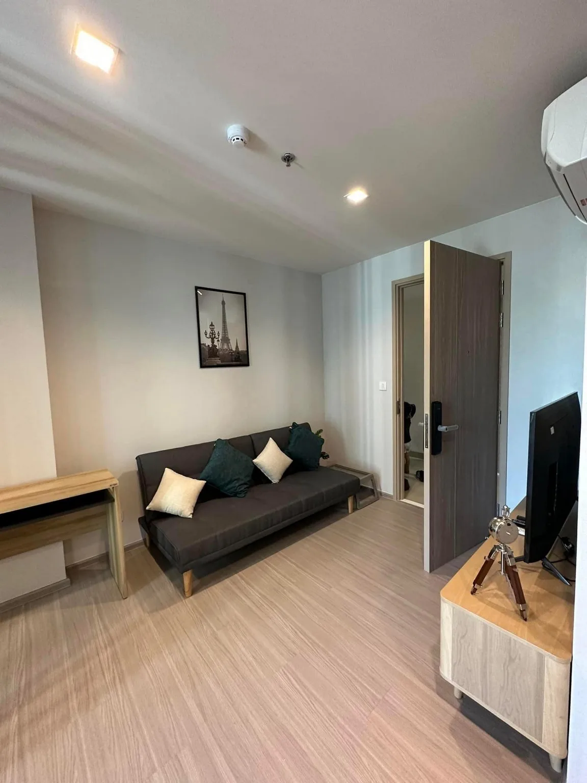 Property photos for Life Sathorn Sierra