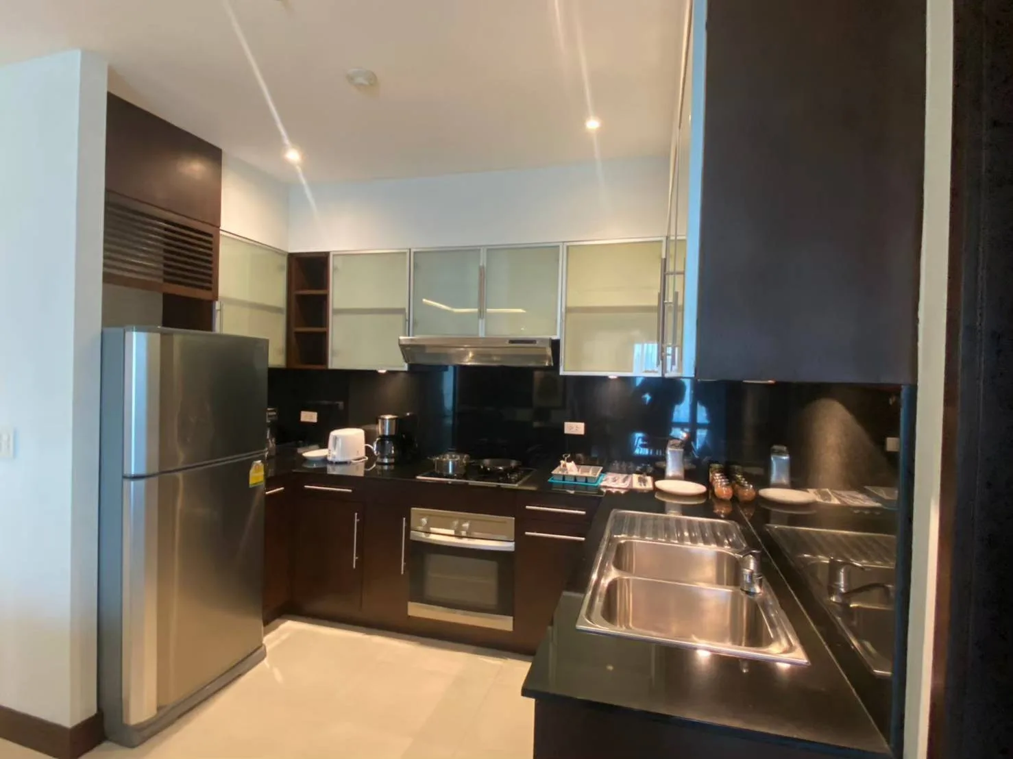 Property photos for Royal Residence Park