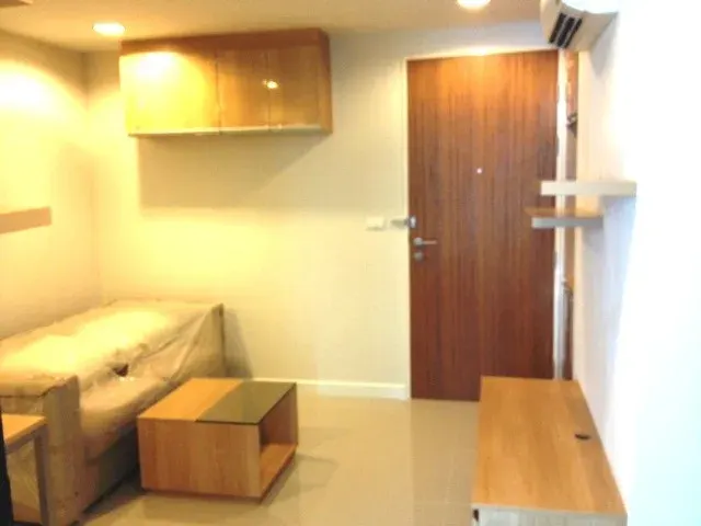 Property photos for Zenith Place Sukhumvit 42