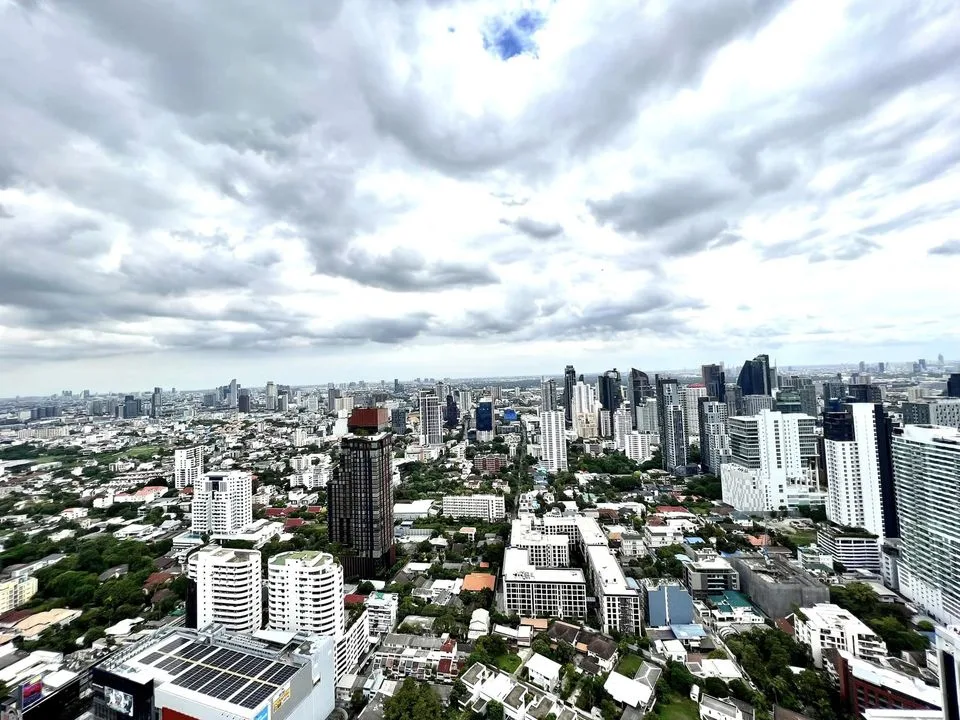 Property photos for Park Origin Thonglor